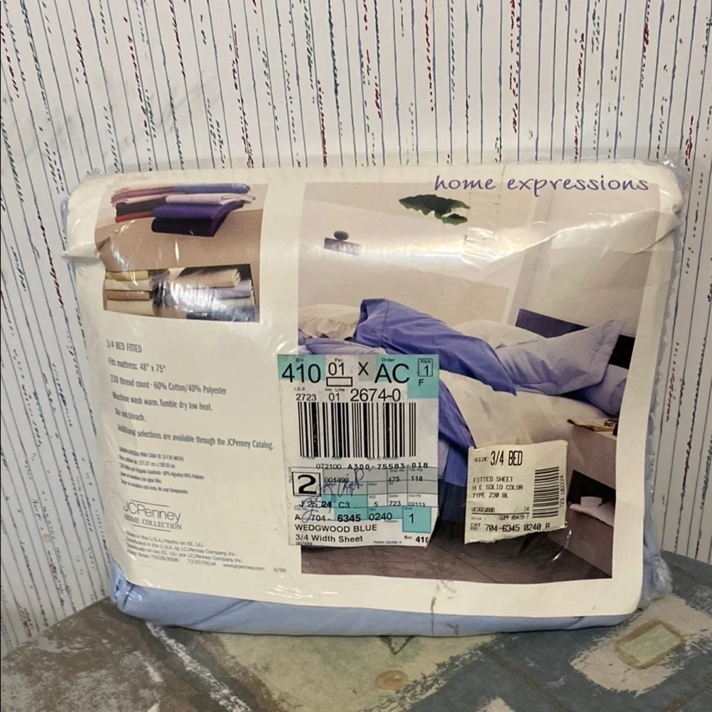 JC Penny Blue Home Collection 3/4 Fitted Sheet 230 Thread Count Cotton